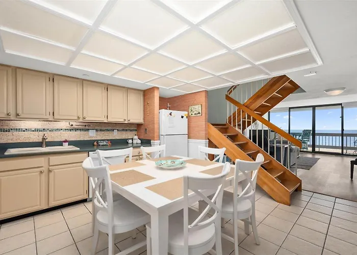Beautiful 2 Bedroom Century I With I/d Pool *