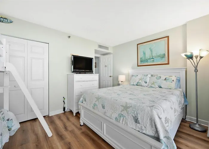 Beautiful 2 Bedroom Century I With I/d Pool *