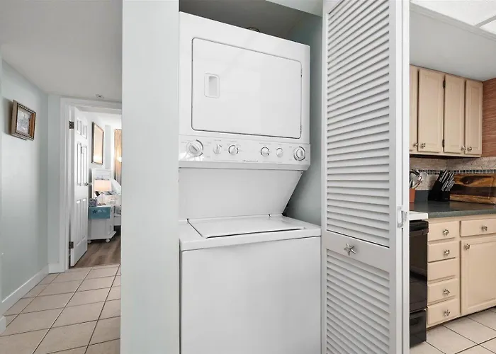 Beautiful 2 Bedroom Century I With I/d Pool Ferienhaus