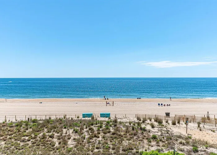 Ferienhaus Beautiful 2 Bedroom Century I With I/d Pool Ocean Stadt